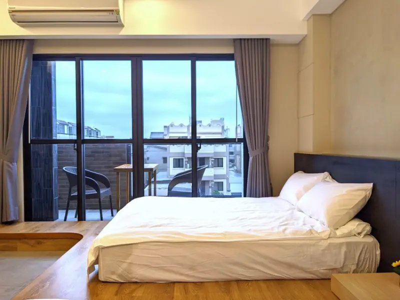 豪客民宿｜重視住宿品質的簡約裝潢清新大空間民宿！在澎湖享受整套KTV歡唱機！澎湖住宿推薦、澎湖旅遊推薦、澎湖飯店推薦、澎湖民宿推薦、澎湖旅店推薦 - 佛系旅遊筆記