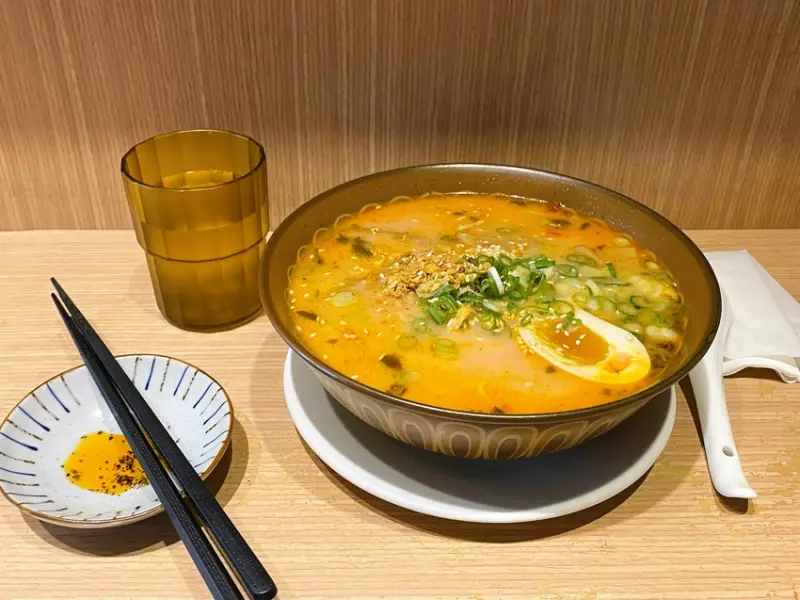 【台中 拉麵】升龍軒ラーメン，極細麵當然一定要配超硬30 秒設定，熱呼呼的大呼過癮的拉麵報到