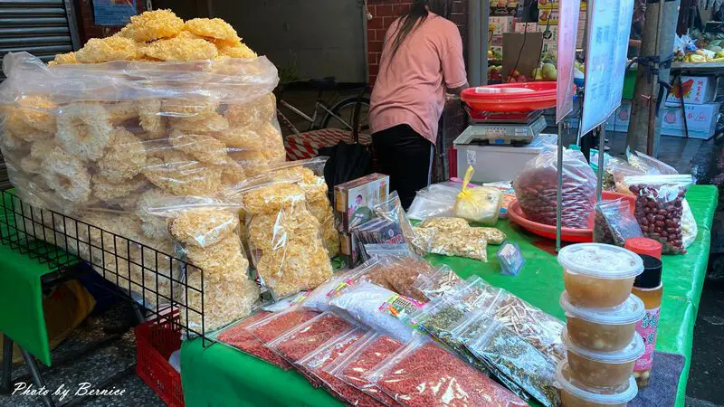 蓮春.台南白河蓮子~雪耳蓮子湯30元一碗料多味好 一次帶走兩碗還便宜十元