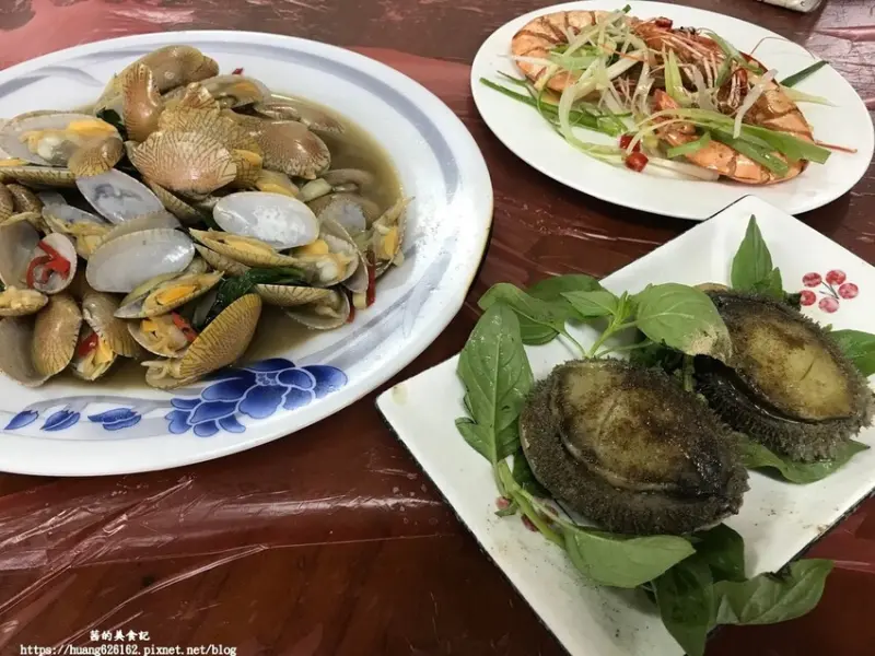 【新北三重區】八里美食『八里一支釣小吃店』現流海鮮~