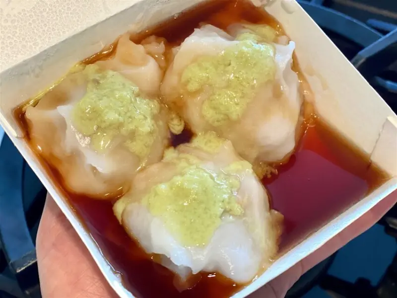 國華街嗎哪肉圓：台南國華街必吃銅板美食推薦.一顆肉圓只要10元.吃起來~ - 進食的巨鼠