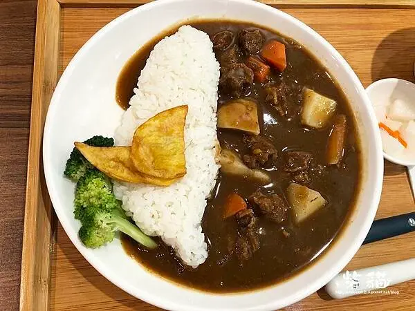 【台北】Hey Curry咖哩｜隱藏巷弄的家常咖哩~還有滿滿文青風｜柴貓趴趴走