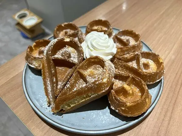 【新北 三重】LIN CAFE 木木咖啡//台北橋站旁貓咪咖啡廳 平價下午茶 享受安靜的玩貓時光