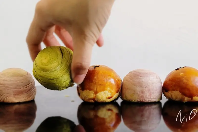 [糕餅禮盒]冊子×麥麥冊。2022中秋禮盒【金月饗冊】金月紅豆蛋黃酥/金沙芋香白玉酥/金沙抹茶白玉酥