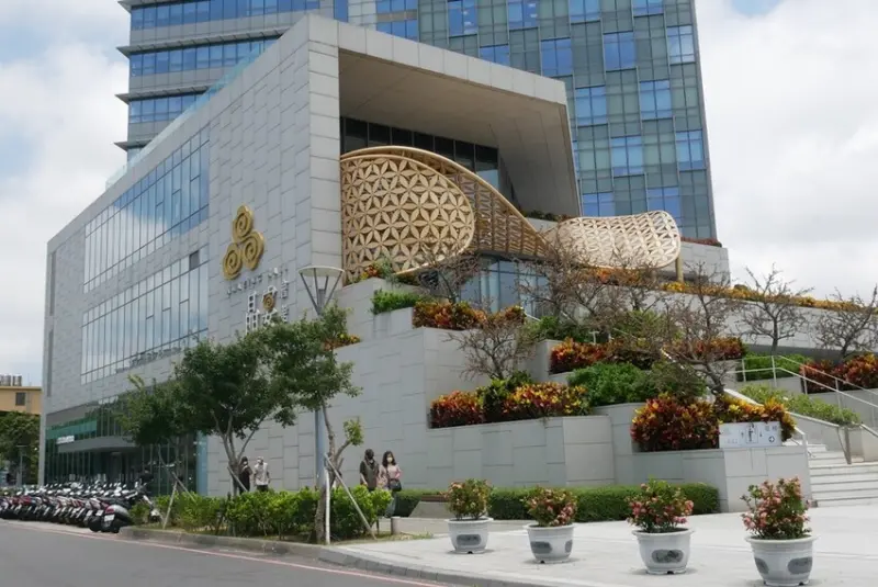 【全新開幕】新竹晶宴 港點百匯吃到飽,推車蒸籠燒賣港點,金牌片皮烤,現調港式茶飲