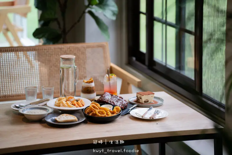 【The畔cafe&dining】絕美湖畔午餐約會！食尚玩家推薦桃園龍潭美食，海鮮麵、豬肋排巨好吃，龍潭餐廳推薦│菜單