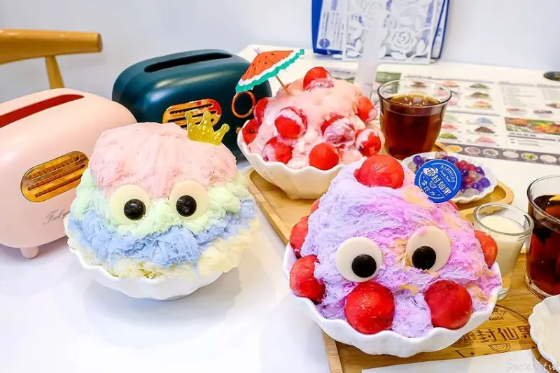 獨角獸雪怪冰、馬卡龍雪花冰，冰封仙果人氣雪花冰，粉色繽紛漸層，幫西瓜打針真可愛！