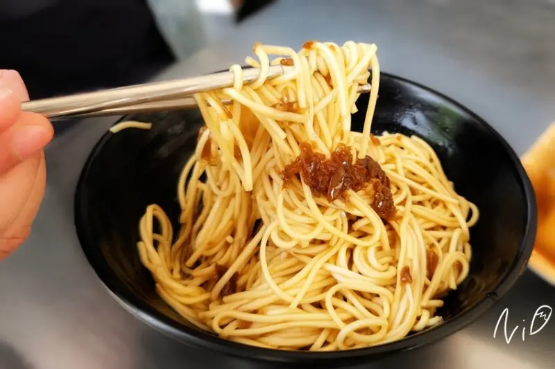 [屏東小琉球]香村手作滷味。現切滷味&香噴噴油蔥拌麵