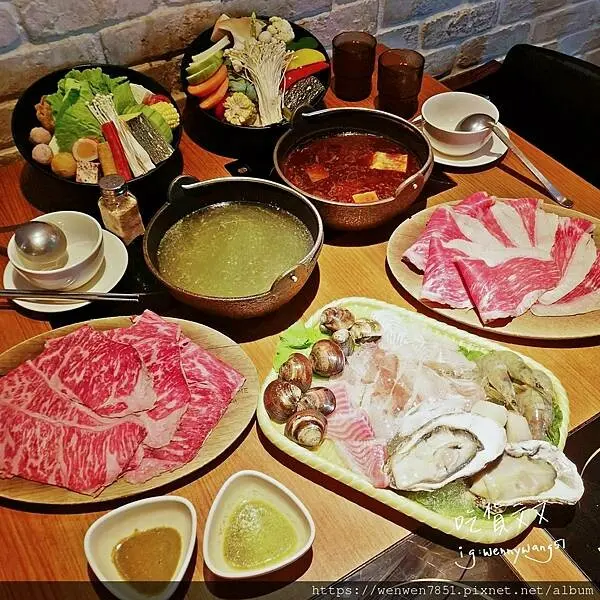 《台北捷運-府中站》檸檬草鍋物料理｜板橋火鍋推薦，自製香茅湯底醬料，天然熬煮香茅湯底，肉質新鮮，健康清爽無負擔