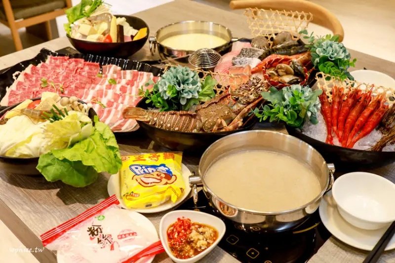 板橋火鍋推薦》樂釜LOVE JOT POT極上鍋物板橋店 府中美食 高品質新鮮好吃 鍋底選擇豐富 還有冰淇淋吃到飽！ - 蘇菲漫旅