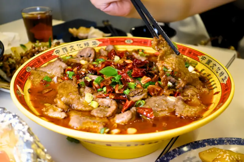 中山國小站美食～超道地東北菜！一定要提早訂位！｜老東北家鄉特色料理 (內有菜單)