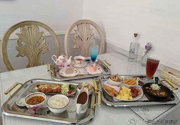 中山區咖啡廳 ｜Moni咖哩中山旗艦店｜來自日本名古屋咖哩，多樣早午餐、每日手工甜點，優雅公主風環境，中