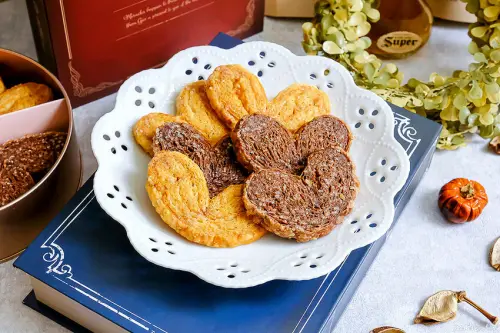 蝴蝶派奶香原味、香醇可可，巷弄內的UniPie甜點工作室，馨香檸檬千層派好酥脆！