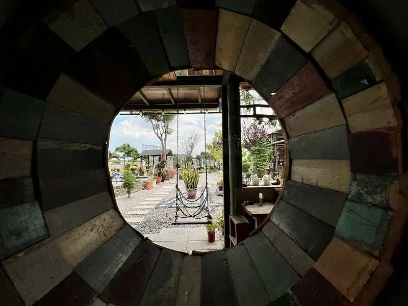 【台灣，桃園市，中壢區】偶然與巧合讓我們發現了中壢秘境「47二次方咖啡花園」，一個捨不得讓太多人知道的地方。