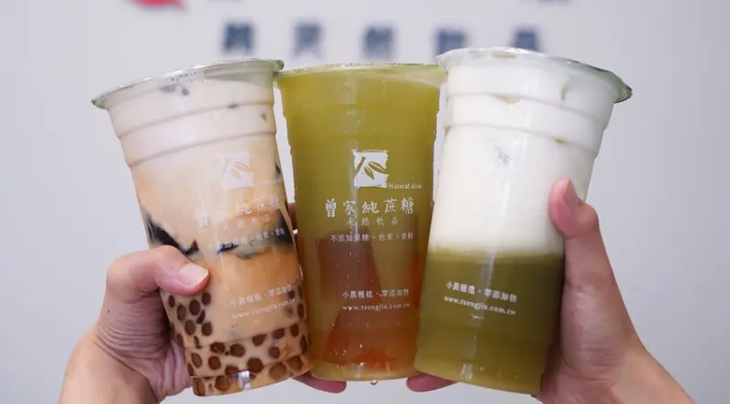 不用跑南投~老字號糖廠開的飲料店，台中也喝得到，憑媽媽手冊還可以兌換甘蔗汁！