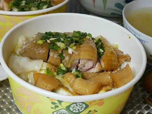 【新莊/美食】這個IG可以吃耶！去骨土雞肉+特製醬汁，好吃到超涮嘴！IG愛雞 愛雞土雞肉專賣店