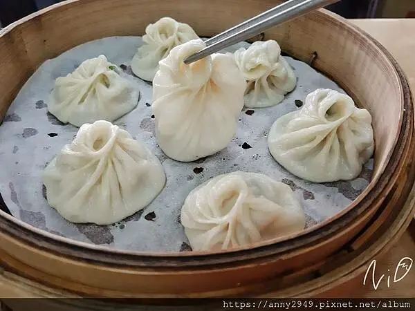 [嘉義太保]嚕嚕米湯包麵館。小籠湯包/雞湯餛飩/乾拌餛飩。比起小的我還是愛大的。