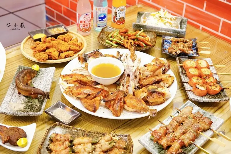 豪客居酒屋，宵夜能吃得到古早味窯烤雞的居酒屋，炭火柴燒串燒、燒烤、炸物，獨家分子冰淇淋 - Cyndi loves享食天堂
