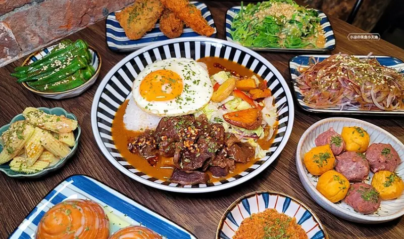 咖哩控注意！！隱藏在中國醫附近的低調職人熟成咖哩，重量級味覺衝擊，一吃就愛上！內用紅茶喝到飽、免服務費！！