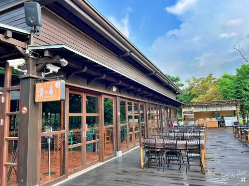 彰化美食》沐月餐廳～清水那方溫泉內餐廳，麻辣鴛鴦鍋加BBQ雙重享受