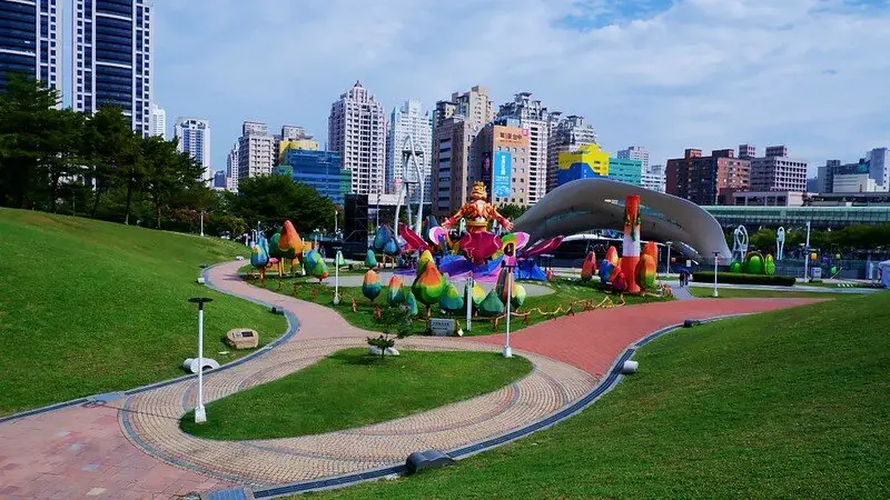 2022-台中 台灣燈會2/12日登場 主燈10米高台中虎爺亮相，還有五大燈區揭曉！11日晚上試燈