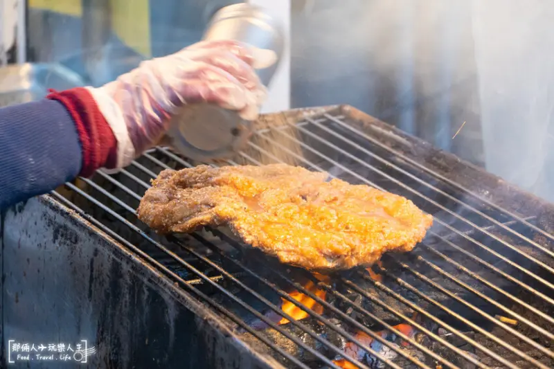 為了這塊雞排專程跑來民雄排隊～