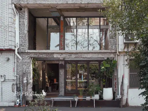 台中市南屯區Mountaintown Liming 貓燙黎明－廢墟系咖啡館在呼吸，黎明新村咖啡館