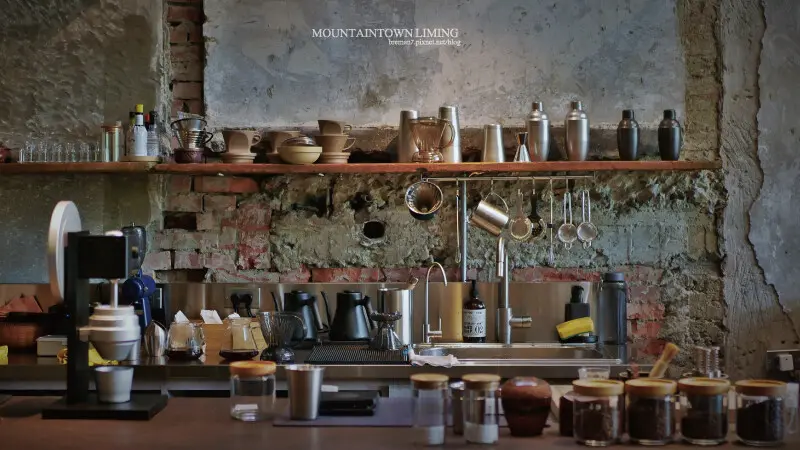 《台中南屯》Mountaintown Liming│黎明新村新開幕廢墟風苗栗知名咖啡館