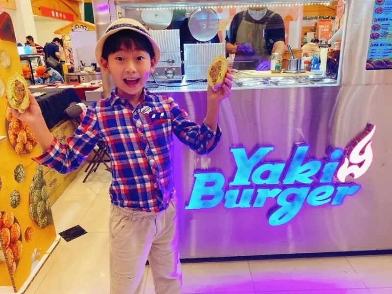 YakiBurger燒堡包 新潮的星球漢堡，只有台中才吃得到！