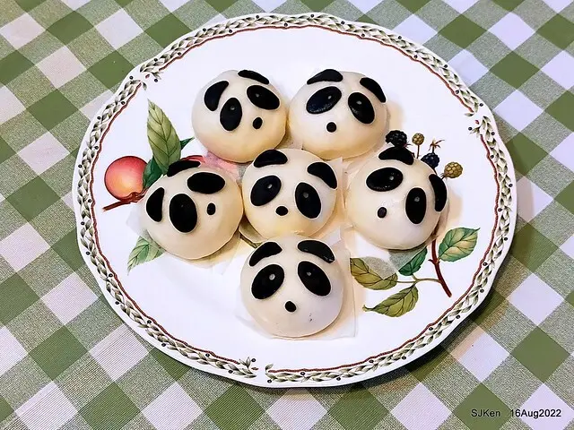 「葡吉手工包子 Global Mall 環球南港車站店 」 --- 超萌又爆漿的「熊貓造型芝麻包」!