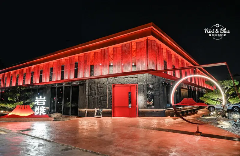 台中新開的麻辣鍋，有包廂、專屬停車場，還可鍋底、白飯、冰沙免費續-妮妮布魯