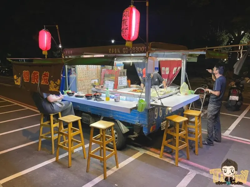 日式屋台餐車。彷彿置身日本街頭吃著日式小吃