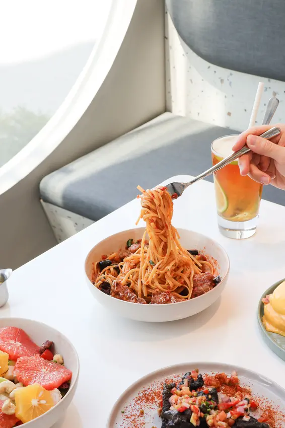 微風南山新開幕 ，超美的景觀餐廳。