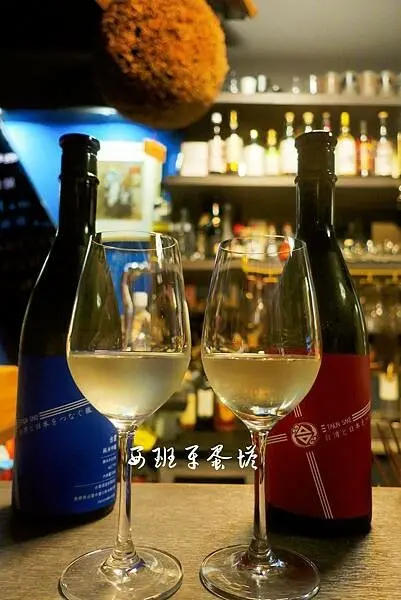 台北市中山區微醺中山清酒餐酒館｜隱身於行天宮捷運站附近小巷弄內的SAKE BAR，數種來自日本道地的清酒，由國際酒匠為您服務！還有現點現做超下酒不油膩的美食等你來享受！