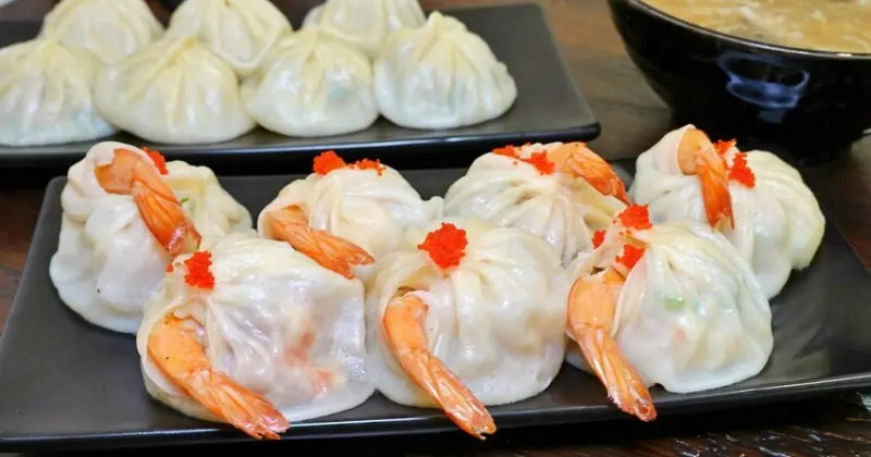 【台中】逢甲｜正月初五鮮肉湯包，手工鳳尾蝦鮮肉湯包，店內有可愛法鬥的美味湯包店