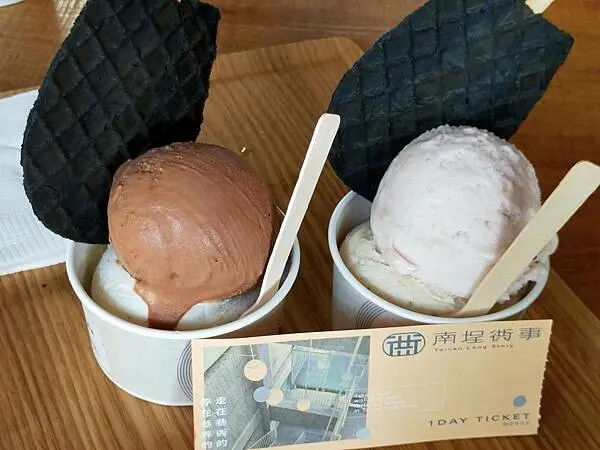 台南~南埕衖事~冰淇淋~甜點~咖啡~白色系的8層樓建築~~最新IG網美打卡景點~