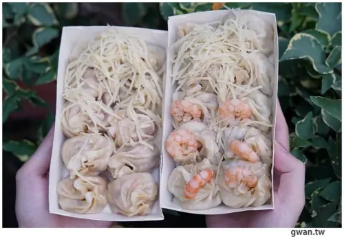 皮薄Q彈的里港嚐鮮小籠包，經過好多人排隊！ - 吃關關