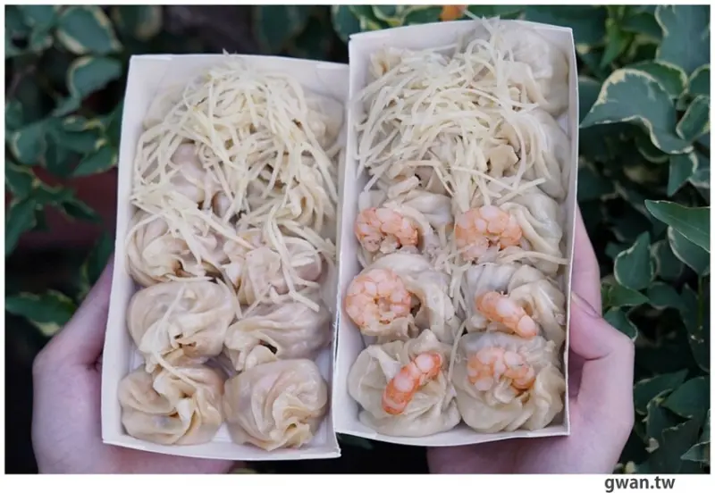 皮薄Q彈的里港嚐鮮小籠包，經過好多人排隊！ - 吃關關