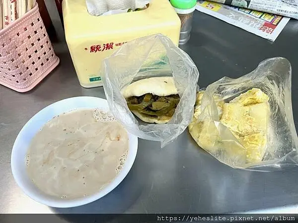 鹽埕壽星街無名早餐店