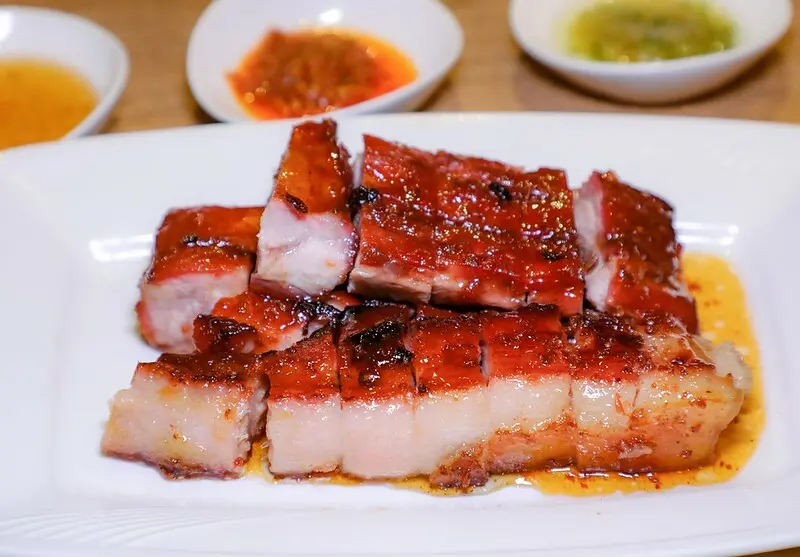 【台北捷運美食-忠孝復興站燒臘】極之好味港式燒臘飯館.肥龍叉燒肥到深處無怨尤