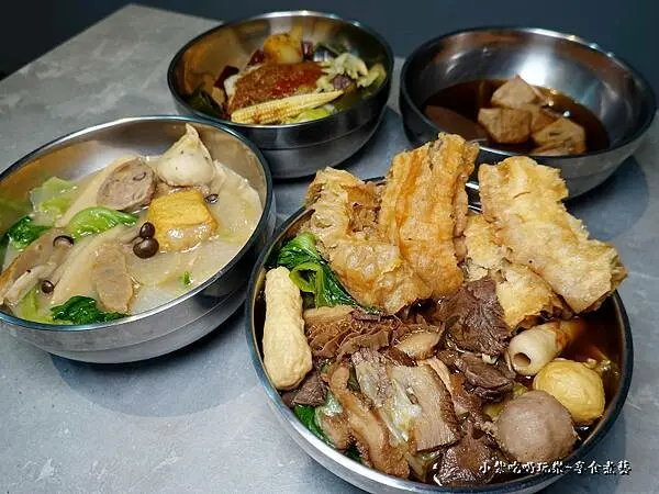 桃園滷味美食/乾濕兩種滷味吃法【文湯武醬滷將軍-平鎮文化店】3種湯頭~湯滷味&3款乾拌醬滷味選擇；滿足不同客群喜好!打卡送蔬菜；消費還可加價購超值保溫瓶(食記+菜單)