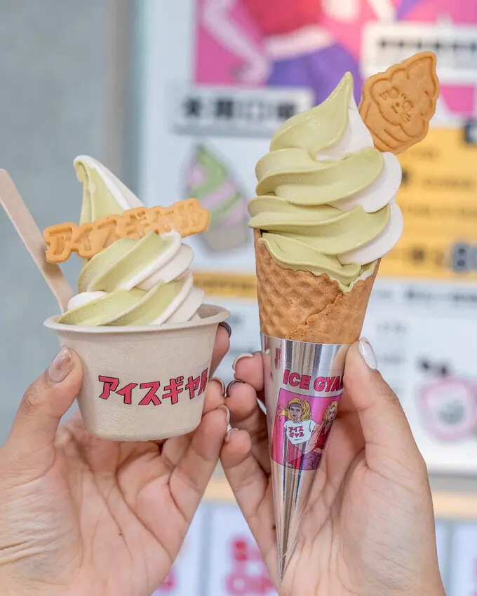 Ice Gyaru 霜淇淋專門店，主要以燕麥奶製成品霜淇淋，個人喜愛紅心芭樂口味