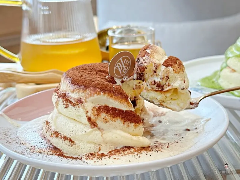 拾梯甜日式舒芙蕾專賣店 90元就能吃到厚鬆餅舒芙蕾！