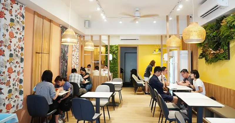 平價泰式料理，主餐百元起就吃的到，泰式奶茶還是手標茶沖泡｜我不怕你泰胖