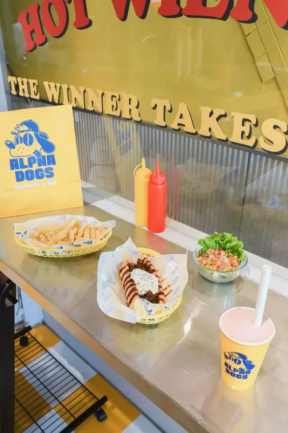 赤峰街新開幕！可愛爆擊熱狗堡 零死角超好拍！