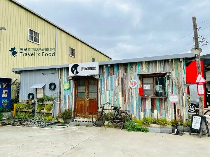 相館不賣底片不拍照，現點現煎大腸米腸與紅糟肉，近青埔蘆竹特色小吃─正光照相館 @魚兒 x 牽手明太子的「視」界旅行