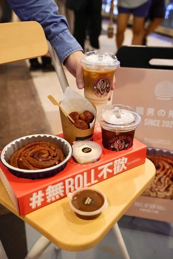 職男の捲店－肉桂捲控看過來！！超可愛迷你肉桂捲巧克力聖代、多種口味肉桂捲，信義區甜點推薦