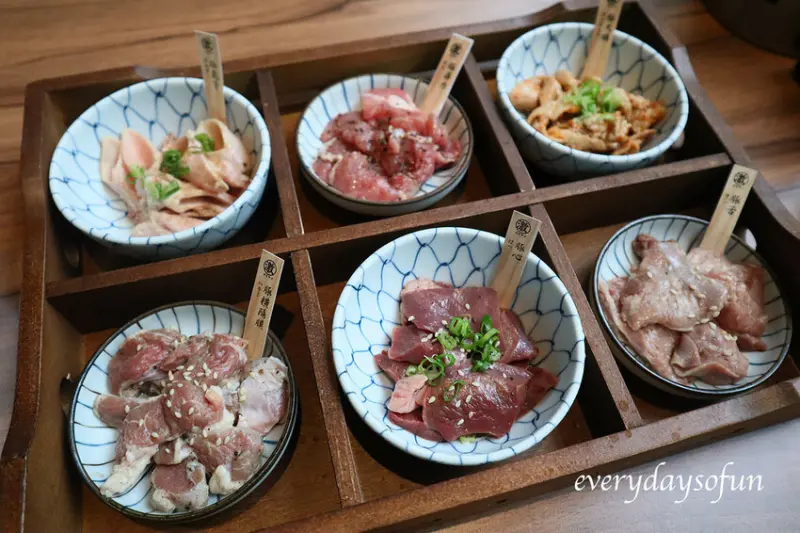 嘉義餐廳∥最新燒肉吃到飽，牛雞豬海鮮全都有，假日只要399，開桌還送六宮格內臟燒肉，吃飽吃巧超划算！嘉義燒烤推薦