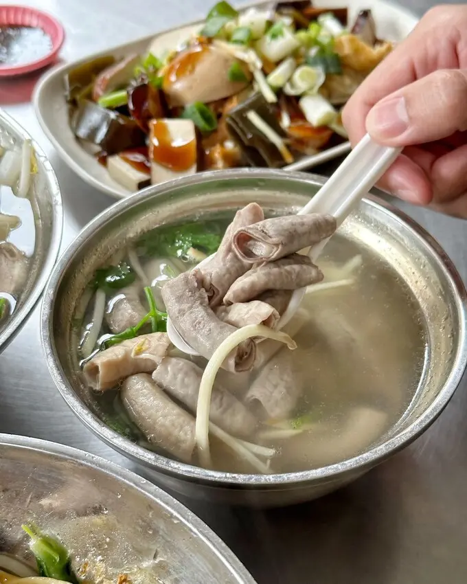 苗栗頭份人氣大份量美食 #永安街豬雜麵 / WalkerLand窩客島整理提供 未經許可不可轉載