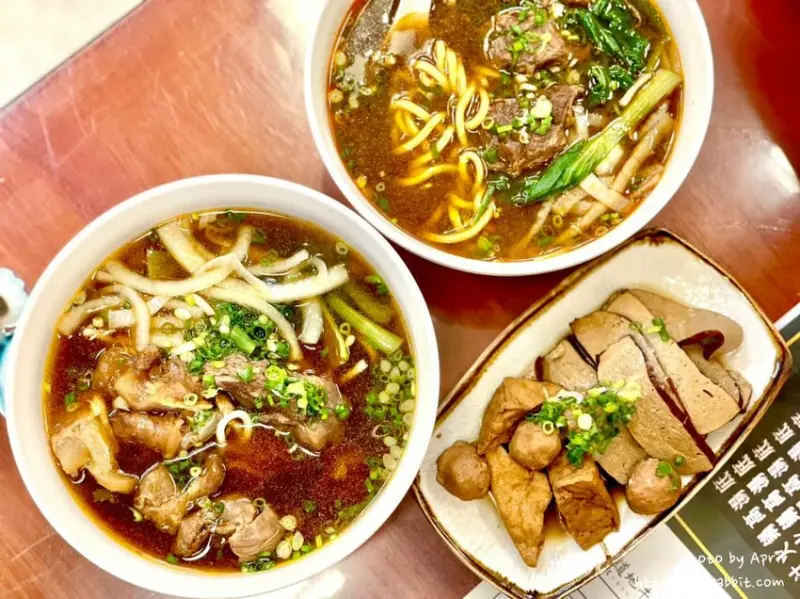牛饕道地牛肉麵-近台中女中後門，好吃的牛肉麵